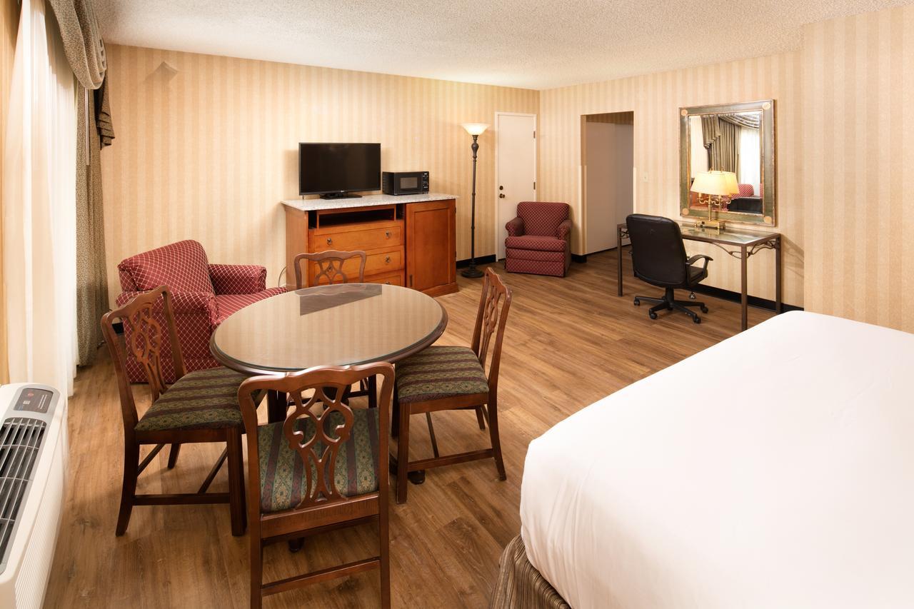 Red Lion Hotel Twin Falls Bagian luar foto